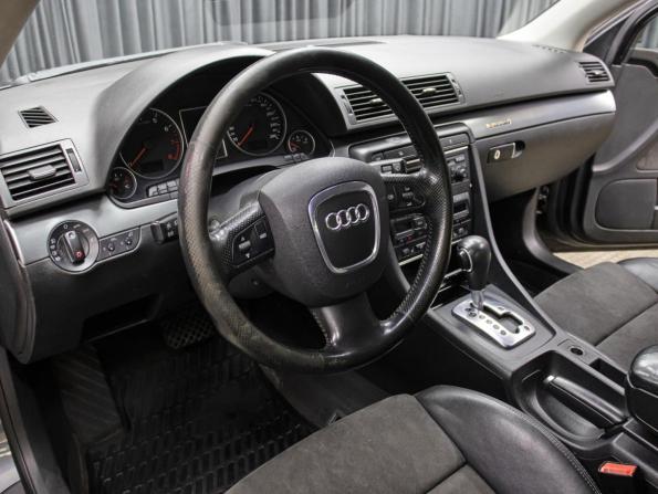 Audi A4 III (B7) с пробегом 2005 года, цена 629 000 рублей, 337249 км, седан, Автокод Объявления