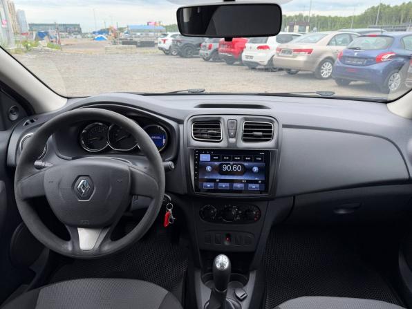 Renault Logan II с пробегом 2017 года, цена 645 000 рублей, 158000 км, седан, Автокод Объявления