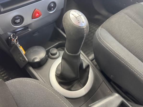Renault Megane II Рестайлинг с пробегом 2009 года, цена 699 000 рублей, 91410 км, седан, Автокод Объявления