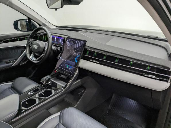 Geely Atlas II с пробегом 2024 года, цена 2 850 000 рублей, 27427 км, внедорожник, Автокод Объявления
