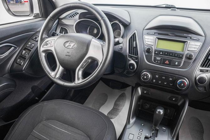 Hyundai ix35 I Рестайлинг с пробегом 2015 года, цена 1 599 000 рублей, 168000 км, внедорожник, Автокод Объявления