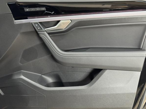 Volkswagen Touareg III с пробегом 2022 года, цена 7 400 000 рублей, 104157 км, внедорожник, Автокод Объявления