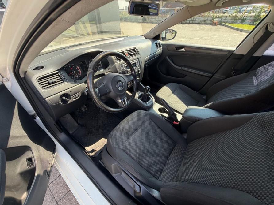 Volkswagen Jetta VI Владикавказ  - изображение 10