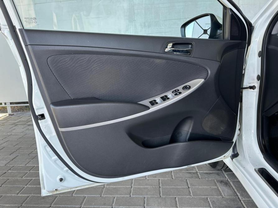 Hyundai Solaris I Тамбов  - изображение 18