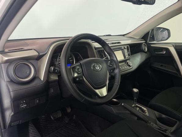 Toyota RAV4 IV (XA40) с пробегом 2013 года, цена 1 815 000 рублей, 209984 км, внедорожник, Автокод Объявления