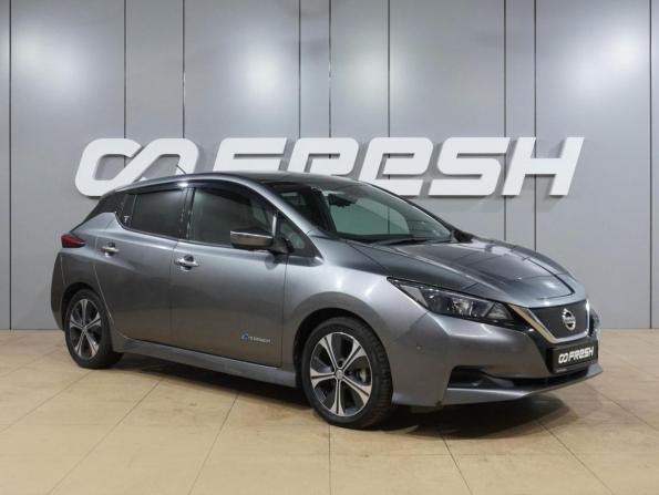 Nissan Leaf II (ZE1) с пробегом 2017 года, цена 1 559 000 рублей, 50448 км, хэтчбек, Автокод Объявления