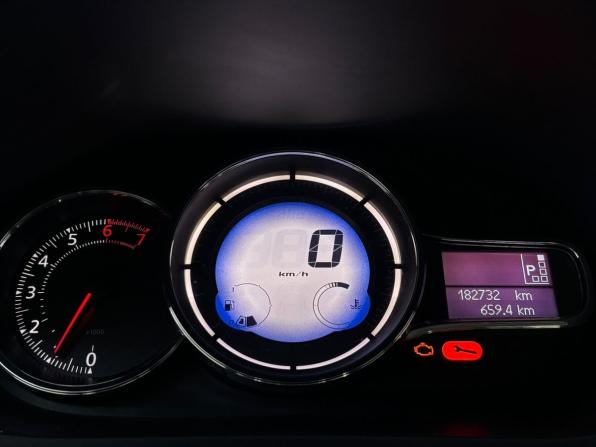 Renault Fluence I Рестайлинг с пробегом 2013 года, цена 755 000 рублей, 182720 км, седан, Автокод Объявления
