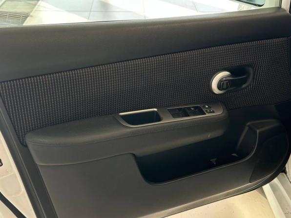 Nissan Tiida I Рестайлинг с пробегом 2012 года, цена 767 000 рублей, 214274 км, хэтчбек, Автокод Объявления