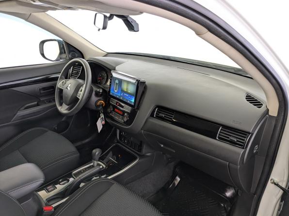 Mitsubishi Outlander III Рестайлинг 3 с пробегом 2019 года, цена 2 100 000 рублей, 78536 км, внедорожник, Автокод Объявления