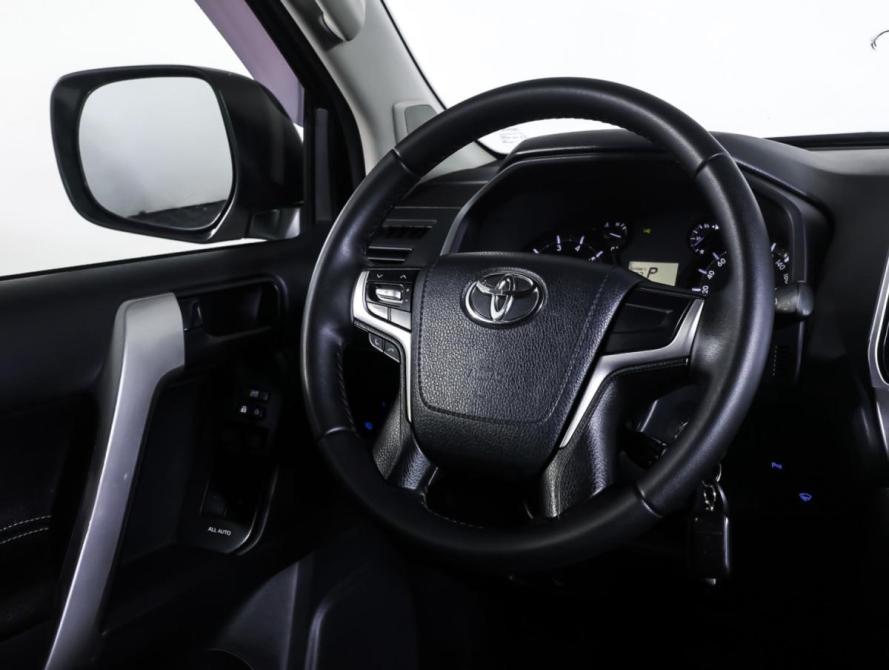Toyota Land Cruiser Prado 150 Series Рестайлинг 2 Москва  - изображение 12