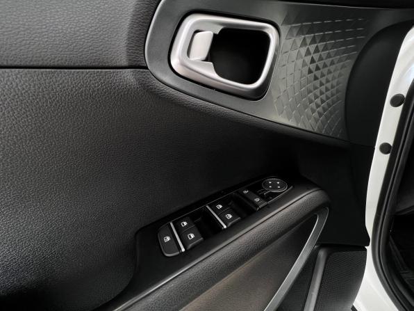 Kia Soul III с пробегом 2021 года, цена 2 080 000 рублей, 78428 км, хэтчбек, Автокод Объявления