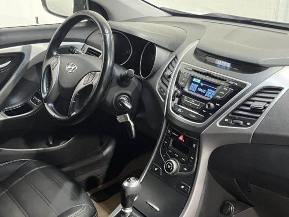Hyundai Elantra V (MD) Рестайлинг с пробегом 2014 года, цена 1 185 000 рублей, 113407 км, седан, Автокод Объявления