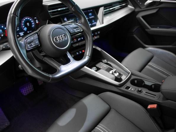 Audi A3 IV (8Y) с пробегом 2021 года, цена 2 750 000 рублей, 52500 км, хэтчбек, Автокод Объявления