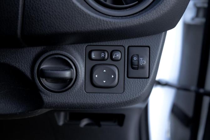 Toyota Vitz III (XP130) Рестайлинг 2 с пробегом 2019 года, цена 899 000 рублей, 86620 км, хэтчбек, Автокод Объявления