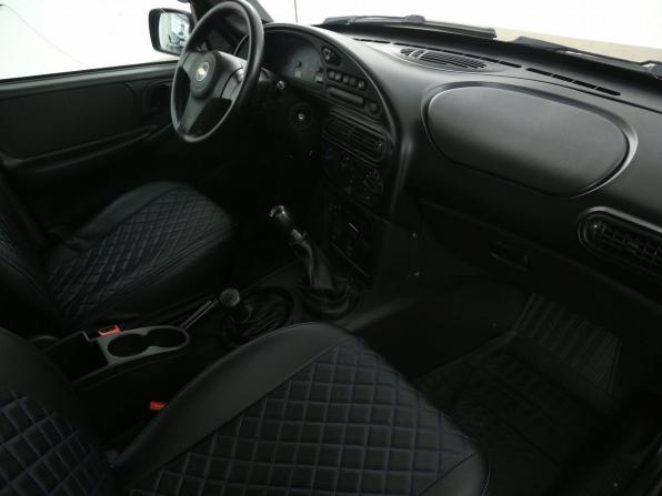 Chevrolet Niva I Рестайлинг с пробегом 2017 года, цена 683 000 рублей, 99900 км, внедорожник, Автокод Объявления