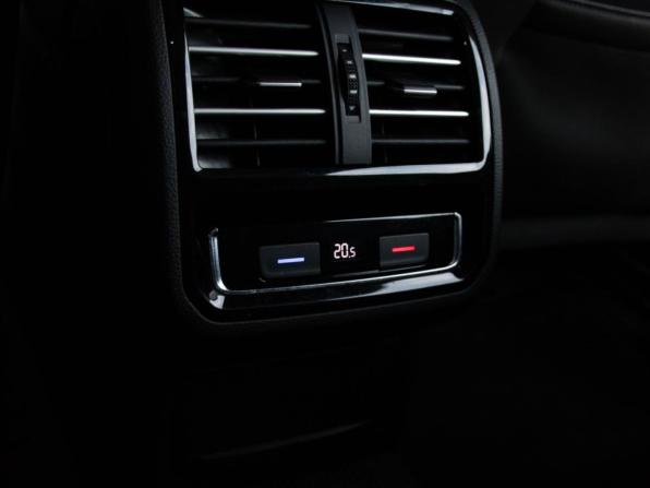 Volkswagen Passat B8 с пробегом 2016 года, цена 1 997 000 рублей, 132191 км, седан, Автокод Объявления