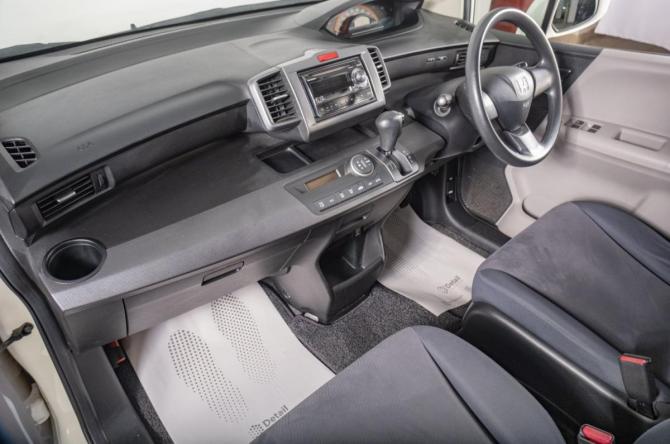 Honda Freed I Рестайлинг с пробегом 2012 года, цена 1 099 000 рублей, 143905 км, компактвэн, Автокод Объявления