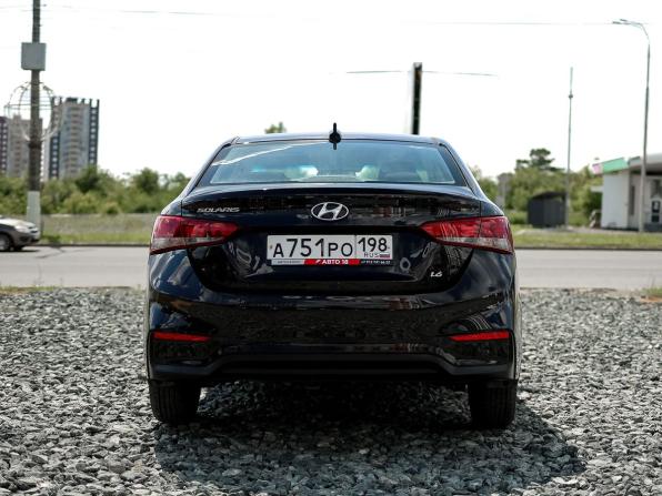 Hyundai Solaris II с пробегом 2018 года, цена 1 399 000 рублей, 106467 км, седан, Автокод Объявления