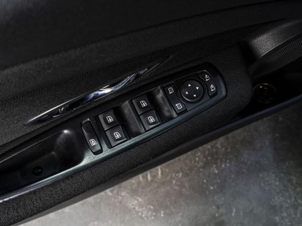 Renault Fluence I Рестайлинг с пробегом 2014 года, цена 680 000 рублей, 216622 км, седан, Автокод Объявления