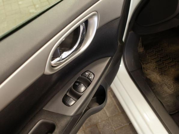 Nissan Sentra VII (B17) с пробегом 2015 года, цена 1 085 000 рублей, 145359 км, седан, Автокод Объявления