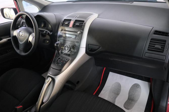 Toyota Auris I с пробегом 2007 года, цена 719 000 рублей, 320000 км, хэтчбек, Автокод Объявления
