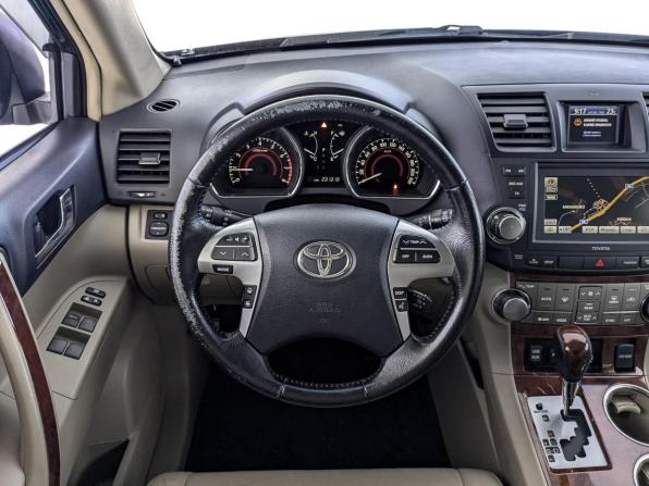 Toyota Highlander II (XU40) Рестайлинг с пробегом 2013 года, цена 1 995 000 рублей, 231320 км, внедорожник, Автокод Объявления