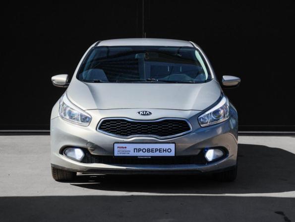 Kia Ceed II с пробегом 2015 года, цена 920 000 рублей, 194923 км, хэтчбек, Автокод Объявления