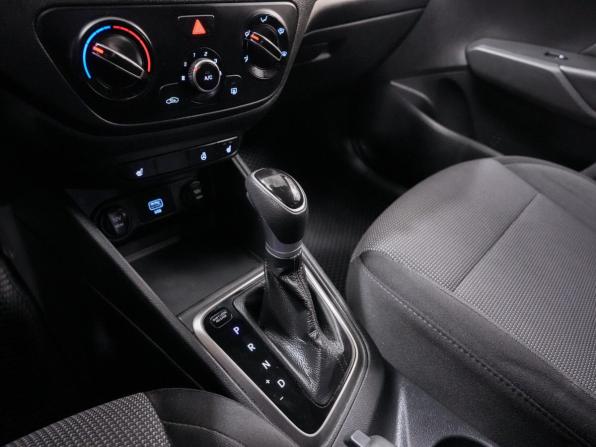 Hyundai Solaris II с пробегом 2020 года, цена 1 498 000 рублей, 123496 км, седан, Автокод Объявления