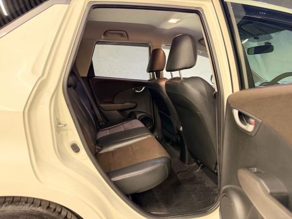 Honda Fit Shuttle I с пробегом 2011 года, цена 899 000 рублей, 215867 км, универсал, Автокод Объявления