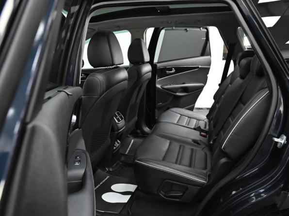 Kia Sorento III Prime Рестайлинг с пробегом 2018 года, цена 2 249 000 рублей, 105000 км, внедорожник, Автокод Объявления