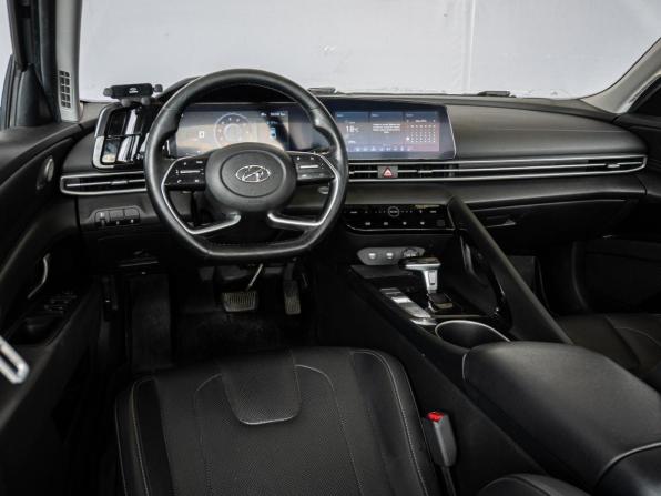 Hyundai Elantra VII (CN7) с пробегом 2021 года, цена 2 000 000 рублей, 96557 км, седан, Автокод Объявления