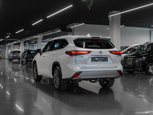 Toyota Highlander IV (XU70) с пробегом 2026 года, цена 5 380 000 рублей, 50 км, внедорожник, Автокод Объявления