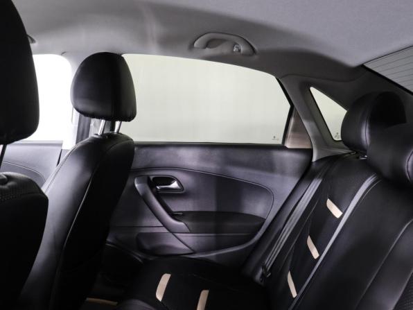 Volkswagen Polo V Рестайлинг с пробегом 2018 года, цена 1 220 000 рублей, 126297 км, седан, Автокод Объявления