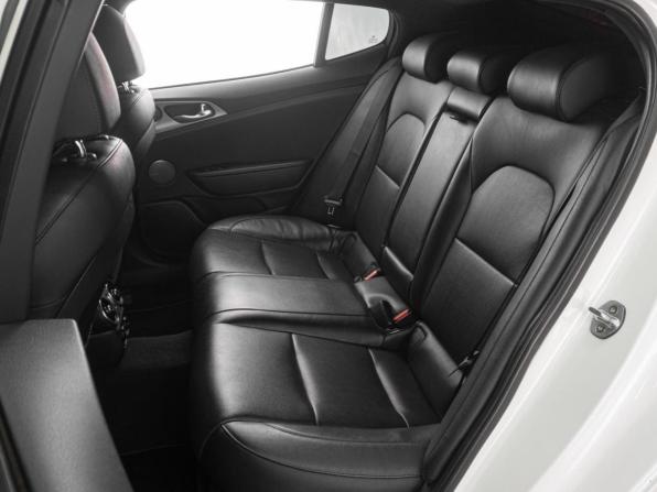 Kia Stinger I с пробегом 2018 года, цена 2 999 000 рублей, 84529 км, лифтбек, Автокод Объявления
