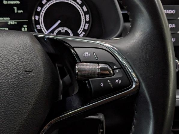 Skoda Rapid II с пробегом 2022 года, цена 1 450 000 рублей, 133576 км, лифтбек, Автокод Объявления