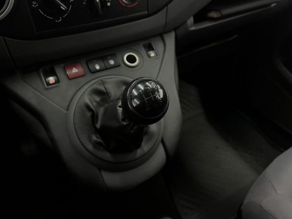 Citroen Berlingo II Рестайлинг 2 с пробегом 2016 года, цена 929 000 рублей, 222768 км, компактвэн, Автокод Объявления
