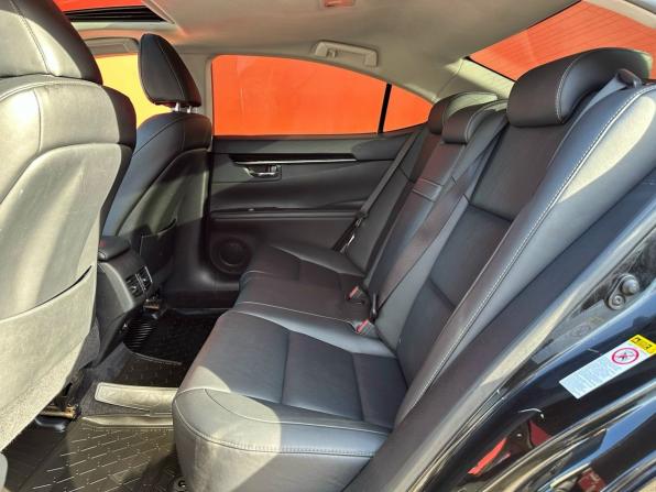 Lexus ES VI с пробегом 2013 года, цена 2 130 000 рублей, 181741 км, седан, Автокод Объявления
