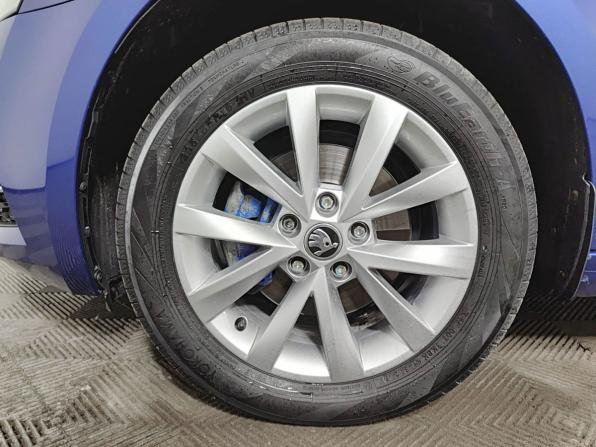 Skoda Octavia III (A7) Рестайлинг с пробегом 2019 года, цена 2 270 000 рублей, 86661 км, лифтбек, Автокод Объявления