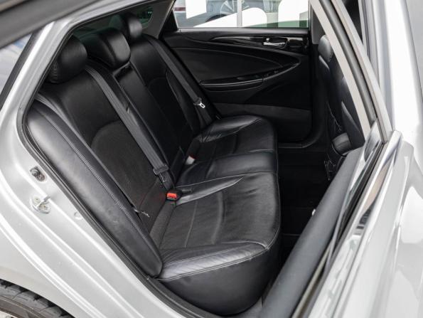 Hyundai Sonata VI (YF) с пробегом 2012 года, цена 1 330 000 рублей, 160041 км, седан, Автокод Объявления