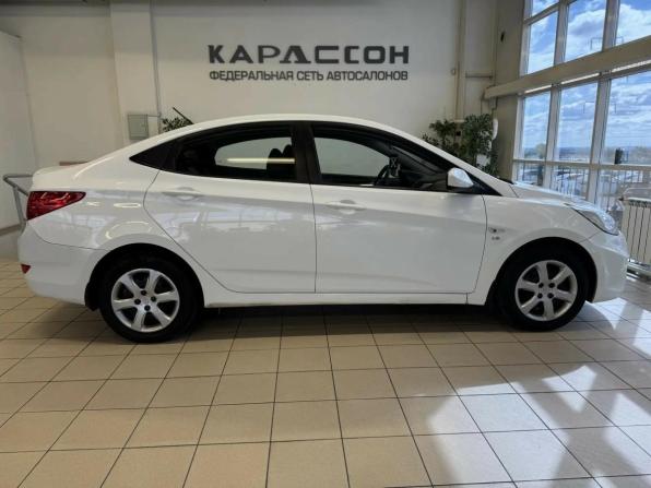 Hyundai Solaris I с пробегом 2014 года, цена 950 000 рублей, 218455 км, седан, Автокод Объявления