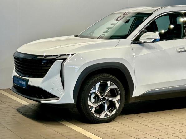 Geely Atlas II с пробегом 2023 года, цена 2 709 000 рублей, 29000 км, внедорожник, Автокод Объявления