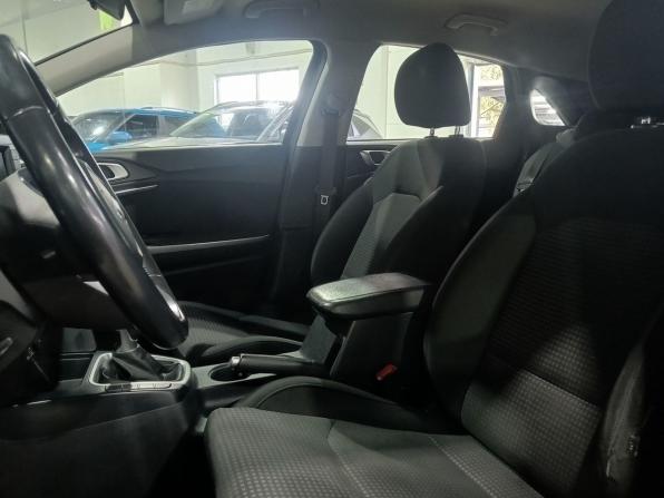 Kia Ceed III с пробегом 2019 года, цена 1 490 000 рублей, 156320 км, хэтчбек, Автокод Объявления