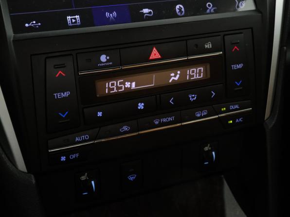 Toyota Camry VII (XV50) Рестайлинг 2 с пробегом 2017 года, цена 2 497 000 рублей, 108417 км, седан, Автокод Объявления