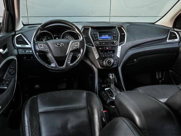 Hyundai Santa Fe III Рестайлинг с пробегом 2018 года, цена 2 349 000 рублей, 256929 км, внедорожник, Автокод Объявления