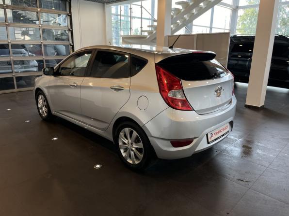 Hyundai Solaris I с пробегом 2012 года, цена 720 000 рублей, 208899 км, хэтчбек, Автокод Объявления