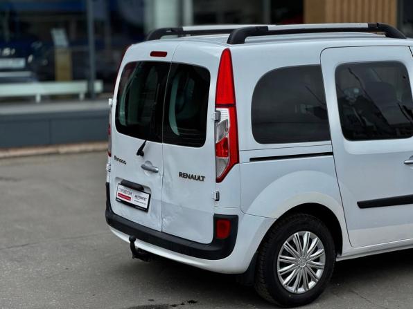 Renault Kangoo II Рестайлинг с пробегом 2013 года, цена 799 000 рублей, 112593 км, минивэн, Автокод Объявления