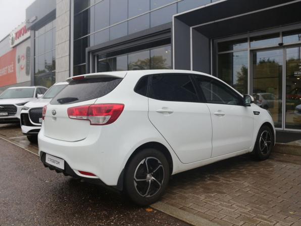Kia Rio III Рестайлинг с пробегом 2016 года, цена 990 000 рублей, 107322 км, хэтчбек, Автокод Объявления