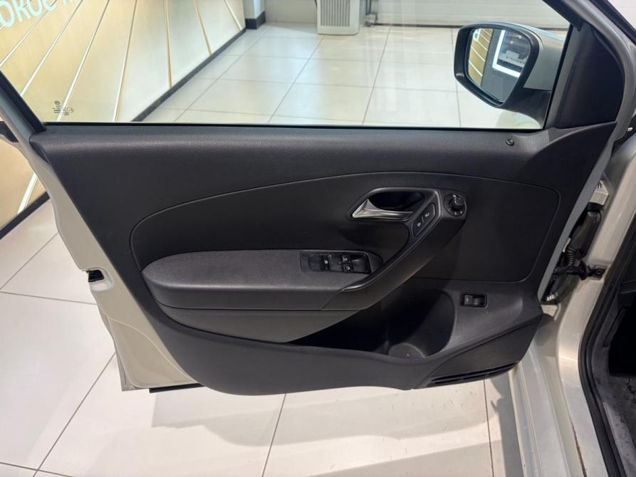 Volkswagen Polo V Екатеринбург  - изображение 8