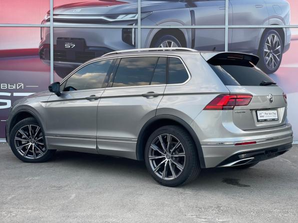 Volkswagen Tiguan II с пробегом 2018 года, цена 2 500 000 рублей, 176290 км, внедорожник, Автокод Объявления
