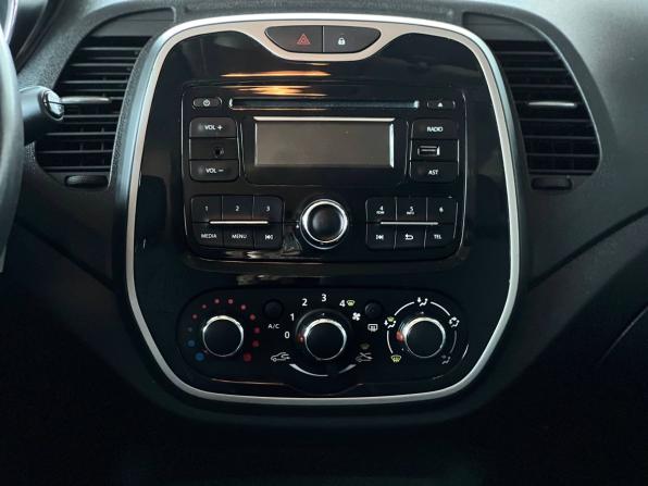 Renault Kaptur I с пробегом 2016 года, цена 1 590 000 рублей, 64100 км, внедорожник, Автокод Объявления